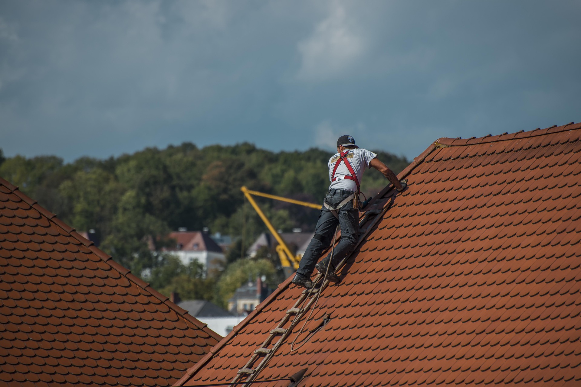 roofers 2891664_1920